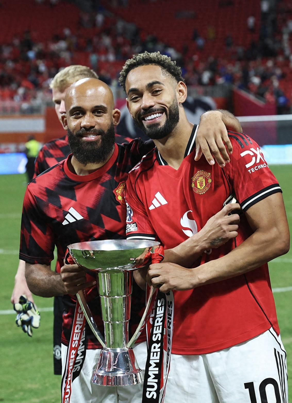 曼联仍在调整期(曼联为什么不如曼城了) 曼联仍在调整期(曼联为什么不如曼城了)